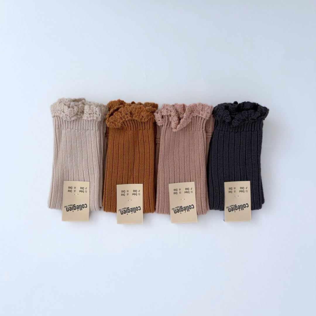 collegien - Léna - Ribbed Merino Wool Legwarmers with Lace Frill<331 Vieux Rose>