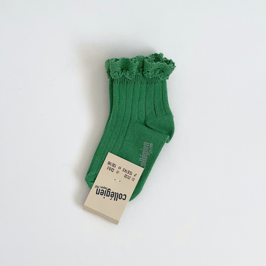 collegien - Lili - Lace Trim Ribbed Ankle Socks<814 Vert Jackpot>