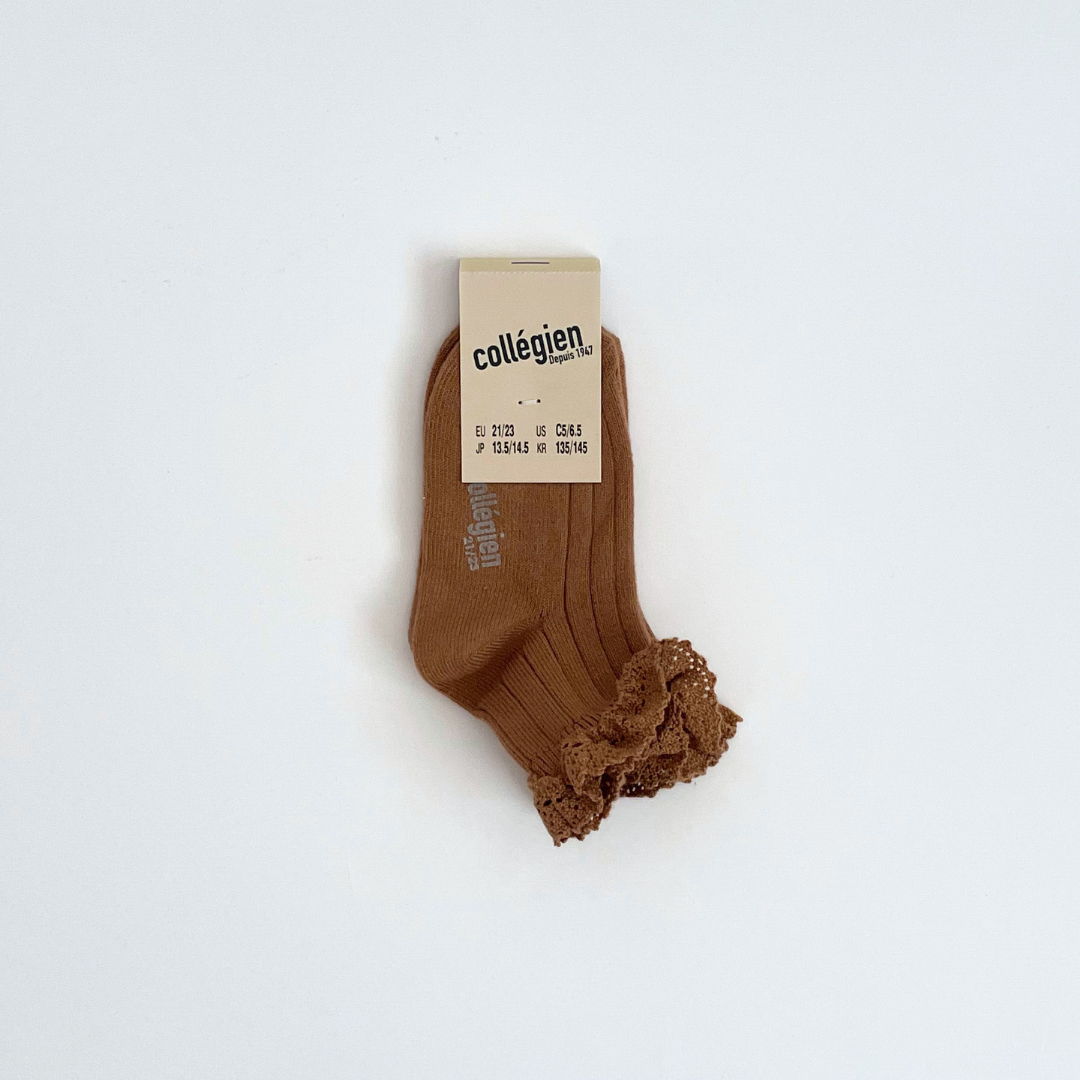 collegien - Lili - Lace Trim Ribbed Ankle Socks<779 Caramel au Beurre Salé>
