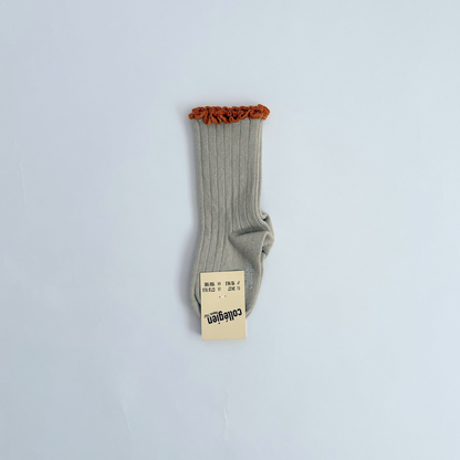 collegien - Delphine - Lettuce Trim Ribbed Socks＜105 Gris Perle＞