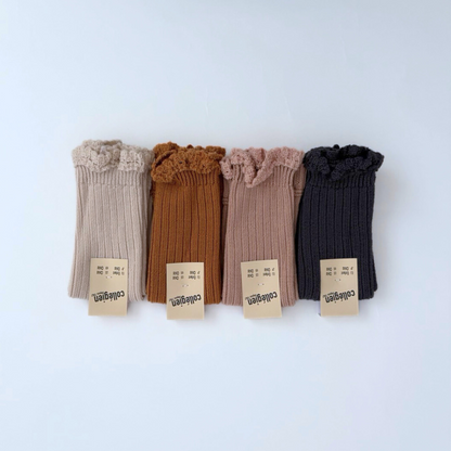 collegien - Léna - Ribbed Merino Wool Legwarmers with Lace Frill＜331 Vieux Rose＞