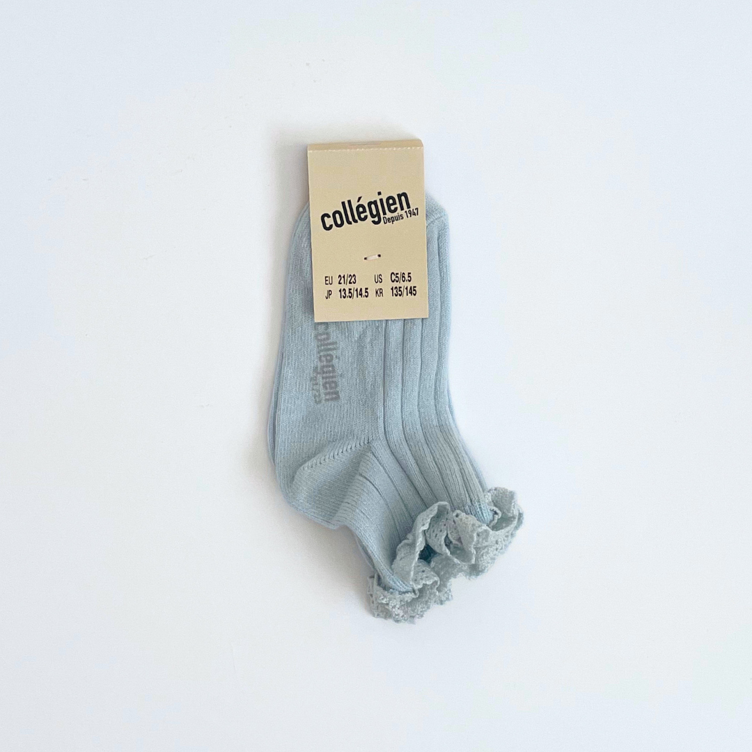 collegien - Lili - Lace Trim Ribbed Ankle Socks＜420 Glacier＞