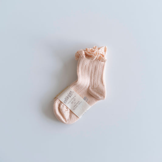 collegien - Lili - Lace Trim Ribbed Ankle Socks＜Sorbet＞